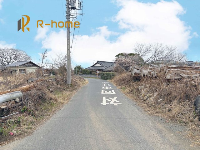 笠間市鴻巣　新築戸建て　1号棟の前面道路含む現地写真|堂々！建物完成♪実際のお部屋をご見学可能です♪
ご見学が一番の資料！お気軽にお問い合わせ下さい♪