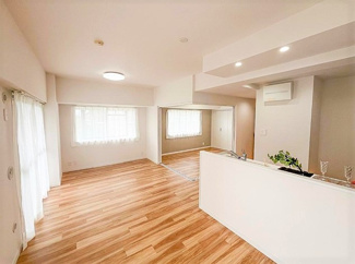 【居間・リビング】 | コスモ戸田ピアハイツ