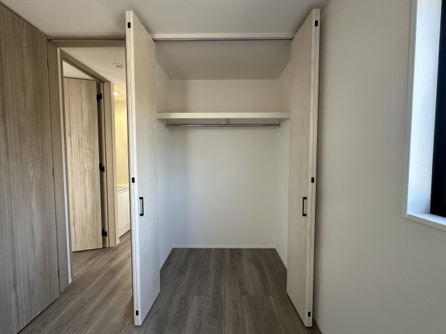 明石市松が丘1丁目新築戸建1号棟の収納