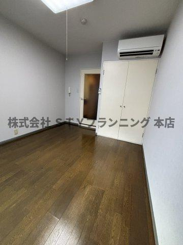 仲介手数料０円！RX豊田の居間・リビング
