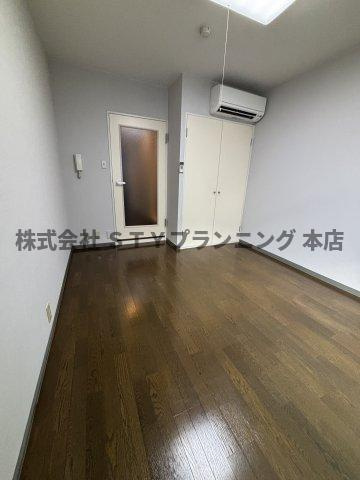 仲介手数料０円！RX豊田の居間・リビング