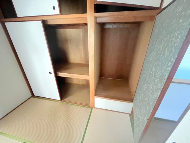 浜角戸建て(メゾネット)の収納