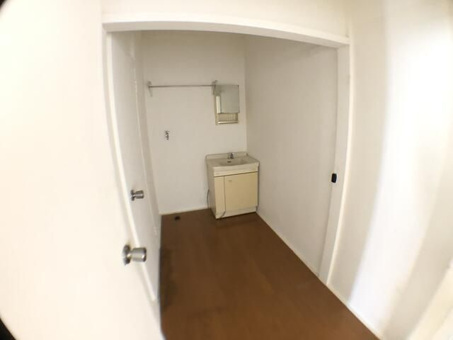座間コーポの洗面所
