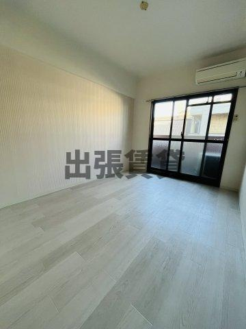 仲介手数料0円！！ユーノディア6の居間・リビング