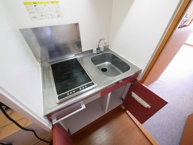 レオパレスインフォレスタⅡのキッチン|お料理しやすいキッチンです