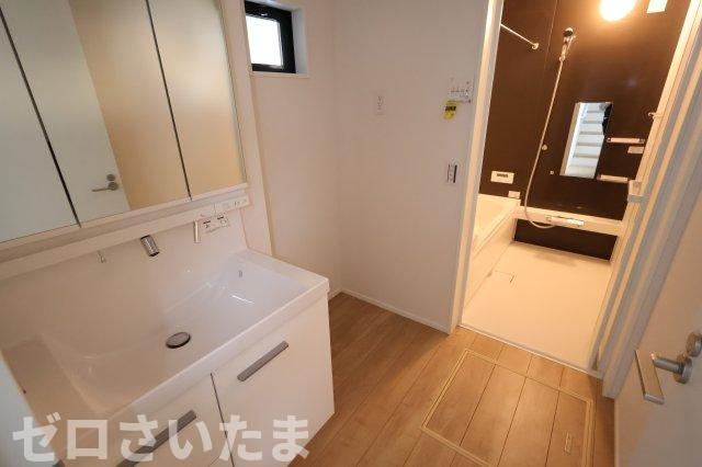 《仲介手数料無料》桜区田島１丁目4-1新築一戸建てケイアイグレースのランドリースペース