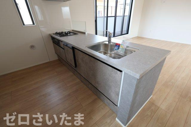《仲介手数料無料》桜区田島１丁目4-1新築一戸建てケイアイグレースのキッチン
