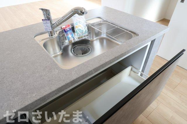 《仲介手数料無料》桜区田島１丁目4-1新築一戸建てケイアイグレースのキッチン