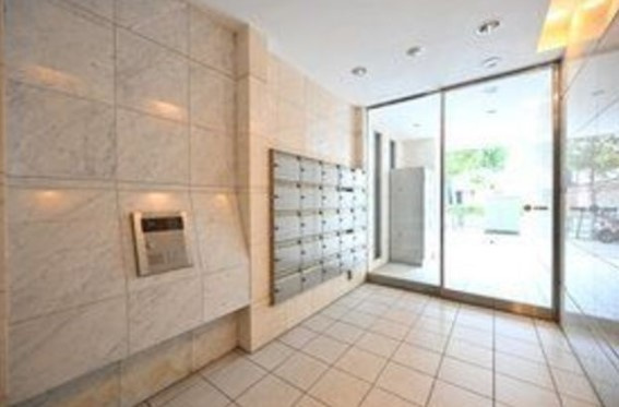 AzaleaHouse練馬のエントランス