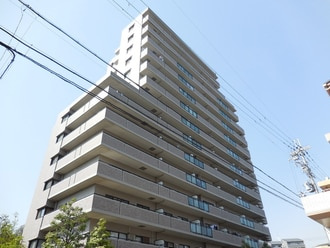 メイツ南千里の外観