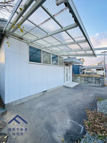 東区西戸崎３丁目　戸建ての駐車場