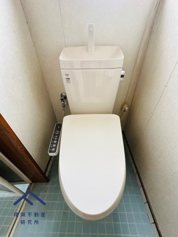 東区西戸崎３丁目　戸建てのトイレ