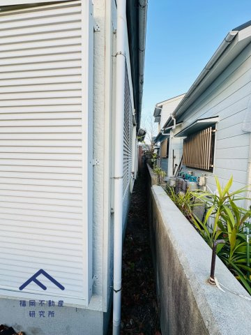 東区西戸崎３丁目　戸建てのバルコニー