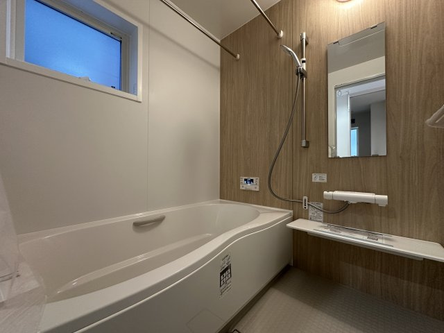 明石市松が丘1丁目新築戸建2号棟の浴室