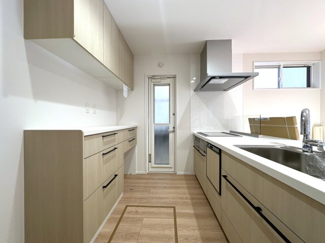 明石市松が丘1丁目新築戸建2号棟のキッチン