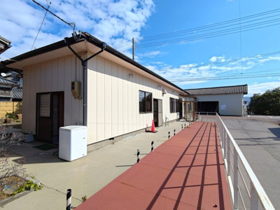 【外観】 | 胎内市下高田貸店舗