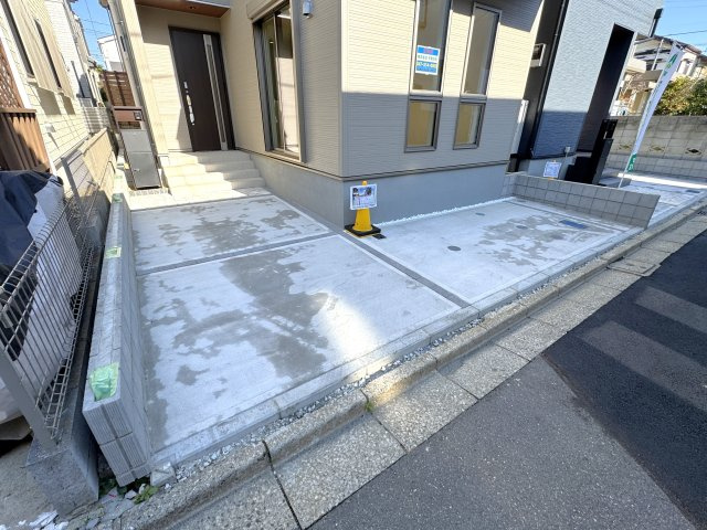 市川市菅野６丁目新築戸建【菅野小学校：5分】の駐車場|1号棟駐車スペース