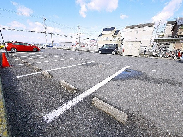 レオパレスドリーム浪漫の駐車場|駐車場です