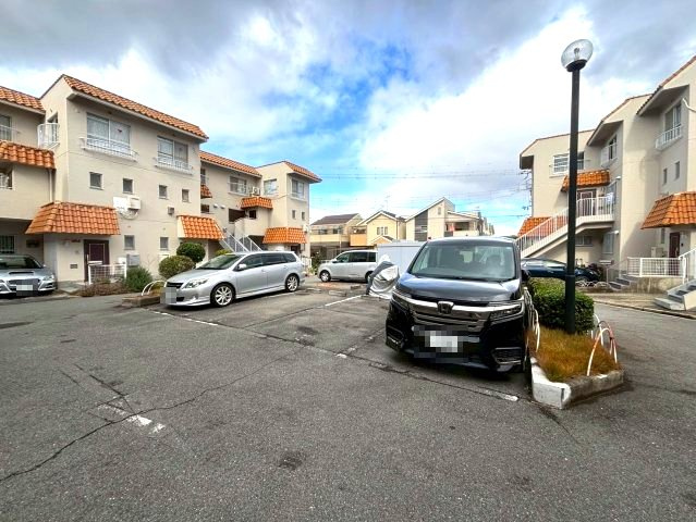藤井寺ガーデンハイツの駐車場