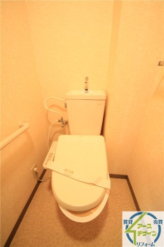 プラザハイツ二ツ屋F棟のトイレ