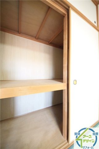 プラザハイツ二ツ屋F棟の収納
