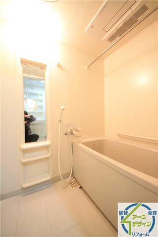 プラザハイツ二ツ屋F棟の浴室