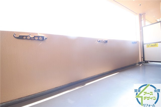 プラザハイツ二ツ屋F棟のバルコニー