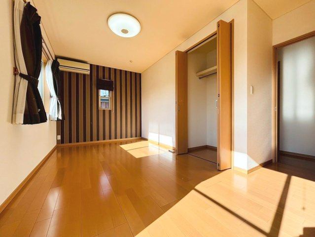 中古戸建　揖斐郡池田町上田　平成25年築の洋室
