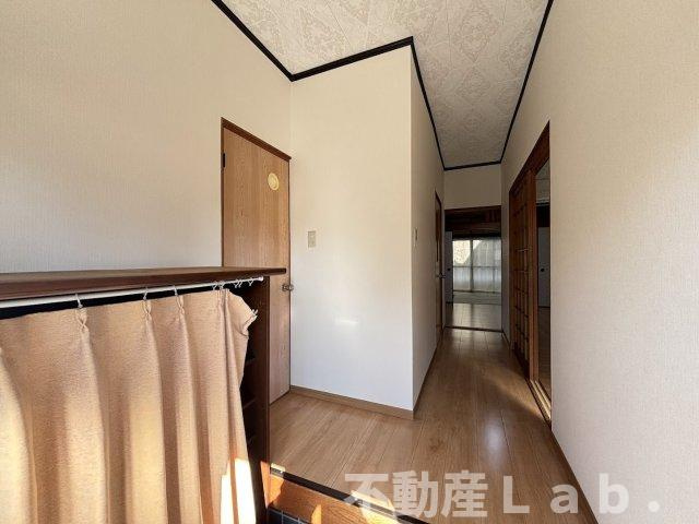 波多貸家の玄関