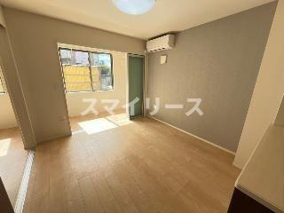 ＫＡＫＩＮＯＫＩ　ＴＥＲＲＡＣＥの居間・リビング