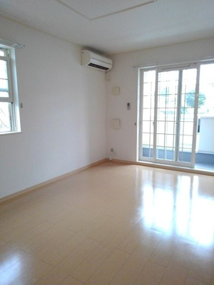 【居間・リビング】 | カレントガーデンＢ