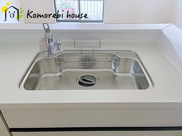 さいたま市見沼区東大宮6丁目48番　新築一戸建て　ハートフルタウン　Bのキッチン|キッチンでお料理をお楽しみください
