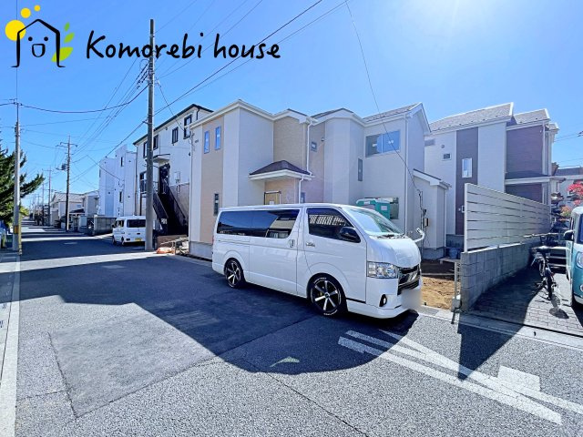 さいたま市見沼区東大宮6丁目48番　新築一戸建て　ハートフルタウン　Bの前面道路含む現地写真|前面道路含む現地写真です