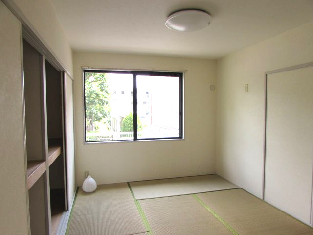 パークハイツB棟の和室|全室照明器具設置