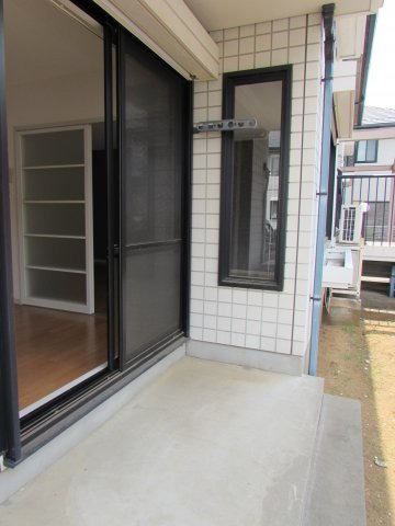 パークハイツB棟のバルコニー|1階はテラスになっています