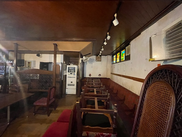 瑞穂区神前町店舗のエントランス