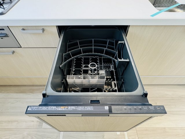 八王子市　北野台　新築一戸建て　２８期のキッチン|～食洗機付き　食事後の食器洗いはお任せ、家族でゆっくりとくつろげます～