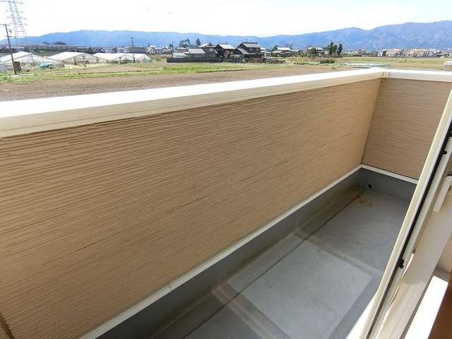 ＯＮＥ　ＰＩＥＣＥのバルコニー