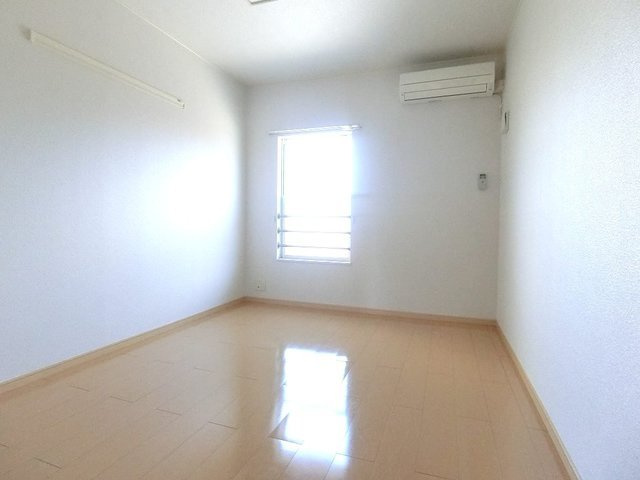 ＯＮＥ　ＰＩＥＣＥの内装