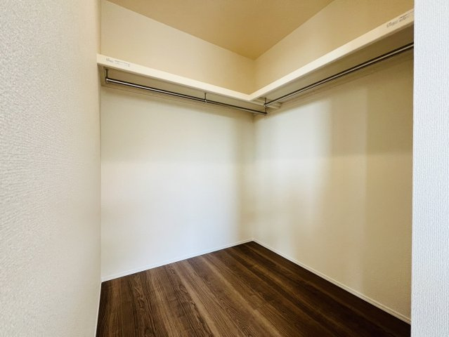 半田市新居町三丁目6番『仲介手数料無料』新築戸建ての収納