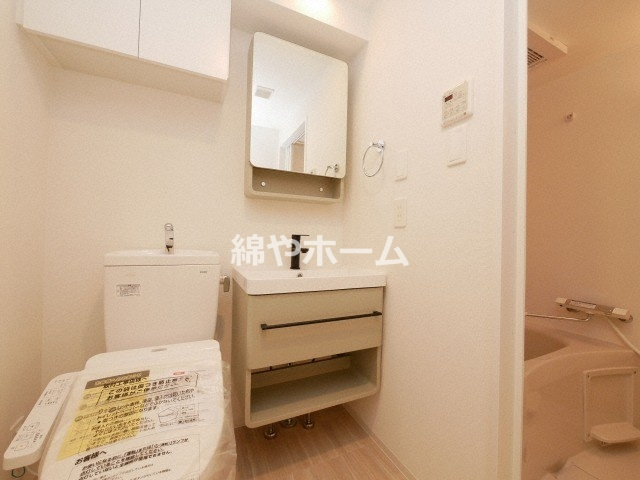 エスグランデ難波サウスの独立洗面台|朝の身支度には欠かせない独立洗面化粧台