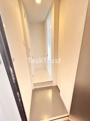 【玄関】 | アヴェーレ京阪本通