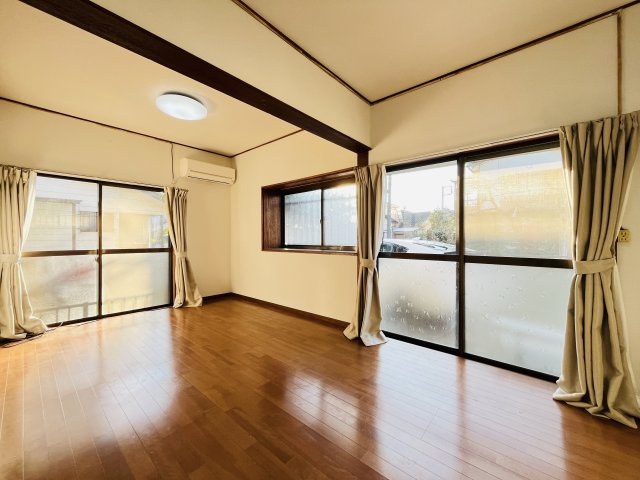 【居間・リビング】 | 深谷市西大沼　中古戸建