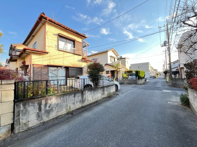【前面道路含む現地写真】 | 深谷市西大沼　中古戸建