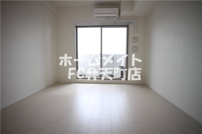 【寝室】 | アドバンス大阪ルーチェ | 使い勝手のいい寝室です