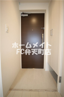 【玄関】 | アドバンス大阪ルーチェ | ゆったりとした玄関です