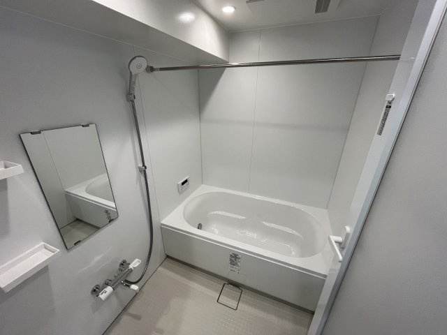 マンションRの浴室|追い焚き機能付きのお風呂です♪