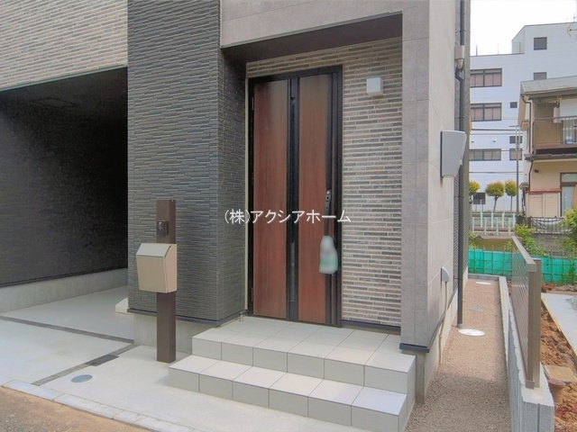 所沢市山口・全1棟　新築一戸建　～3階建～の玄関|現地写真（2026年5月8日撮影）