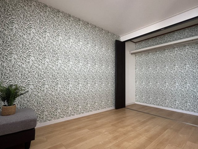 【収納】 | メゾンドルチェ山の手  | リビング横の洋室には壁落一面の広々クローゼットあり♪