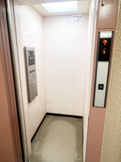 【その他共用部分】 | メゾンドルチェ山の手  | 5階建ての低層マンションですがもちろんエレベーター付き♪本住戸はエレベーターの目の前で便利です♪